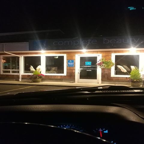 Complete Beauty Med Spa Salon, beauty salon in Seaside, OR